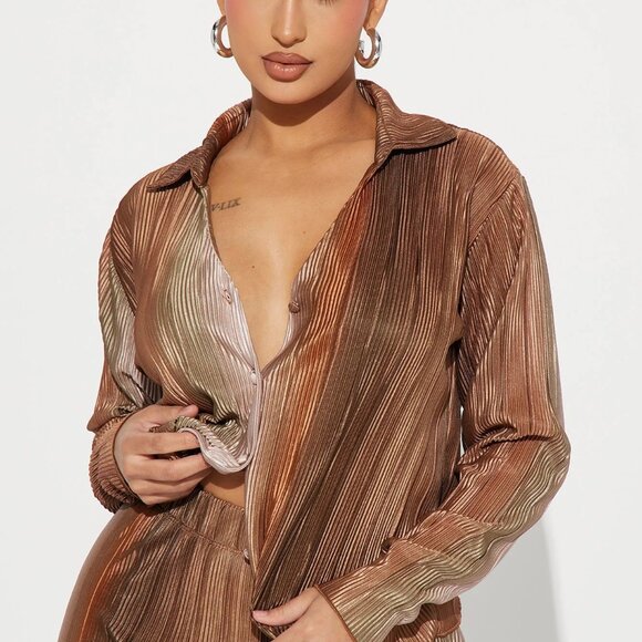 Isabel Shimmer Plisse Pant Set - Picture 2 of 6